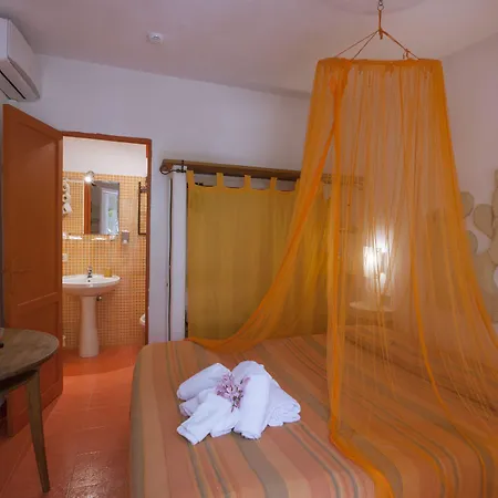 Hotel L'oasi Villaggio 3*