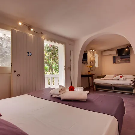 Hotel L'oasi Villaggio 3*